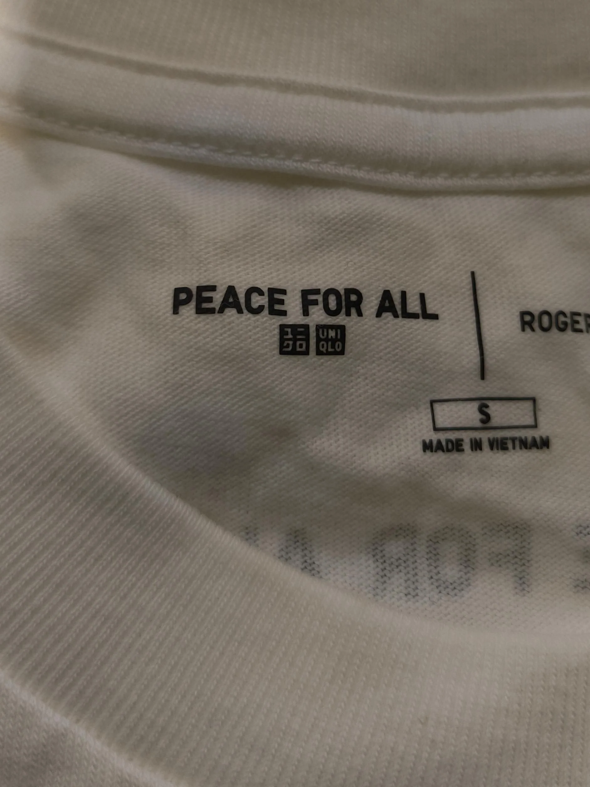 Uniqlo Men's T-Shirt S White Graphic 100% Cotton Basic - Image 6