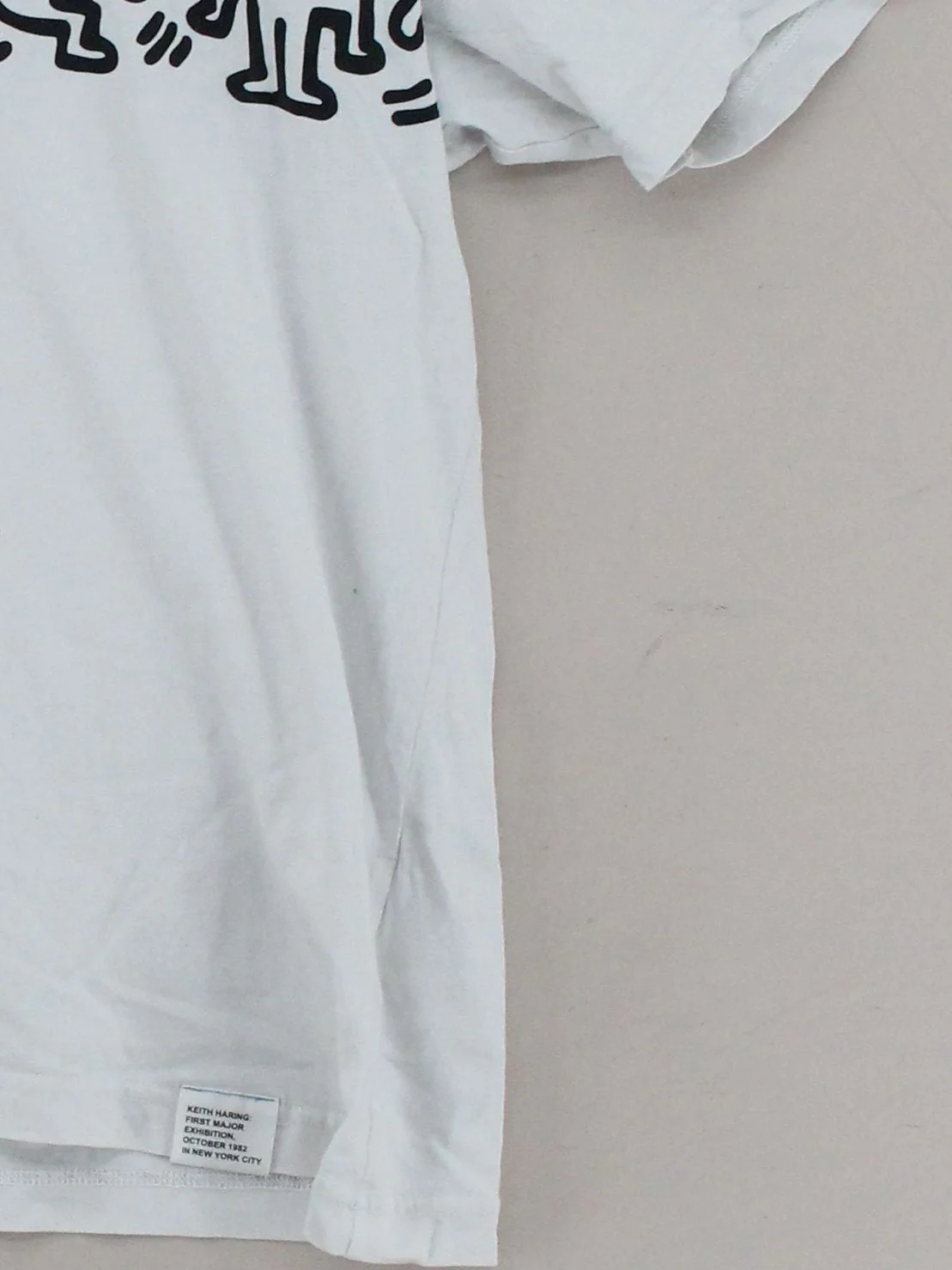 Uniqlo Men's T-Shirt S White Graphic 100% Cotton Basic - Image 4