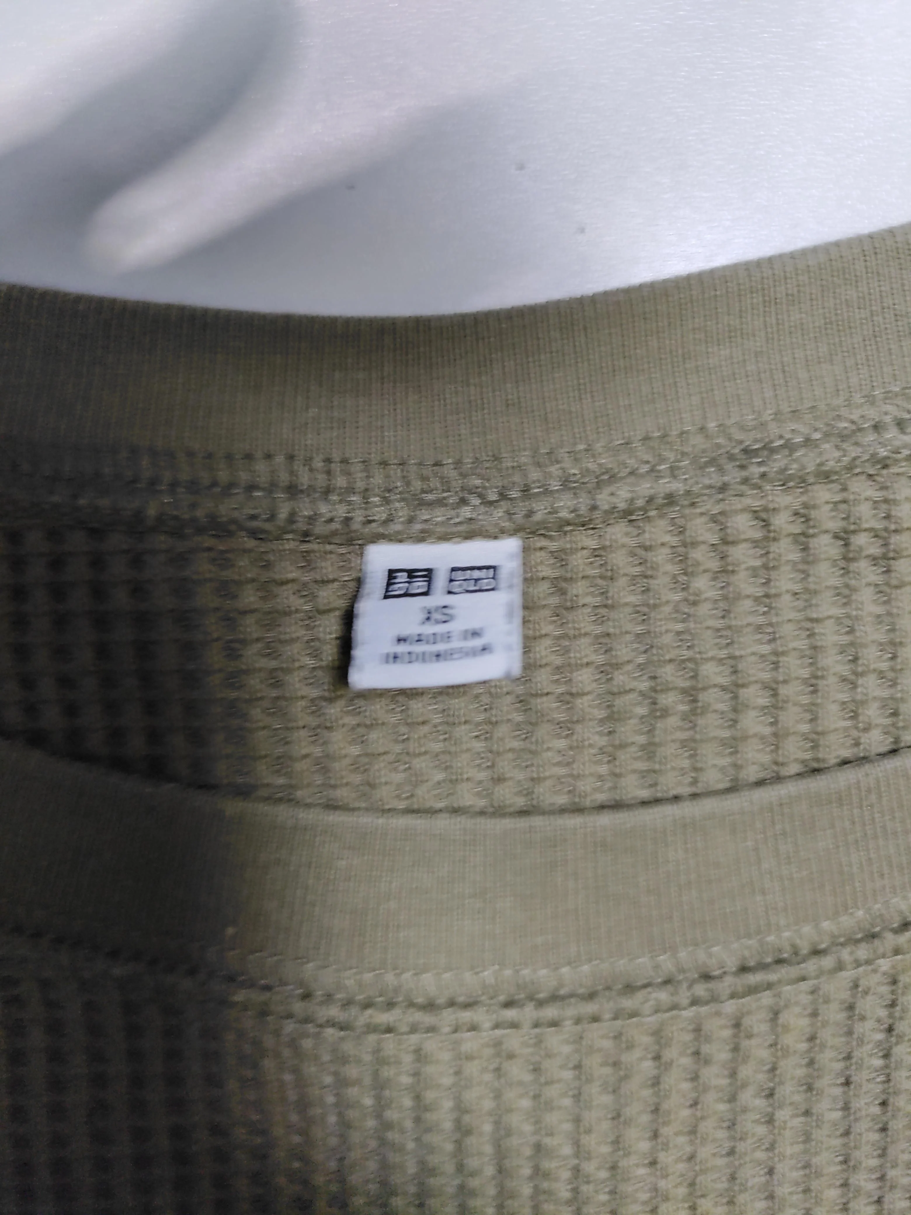 Uniqlo Men's T-Shirt XS Green Cotton with Polyester Basic - Image 6
