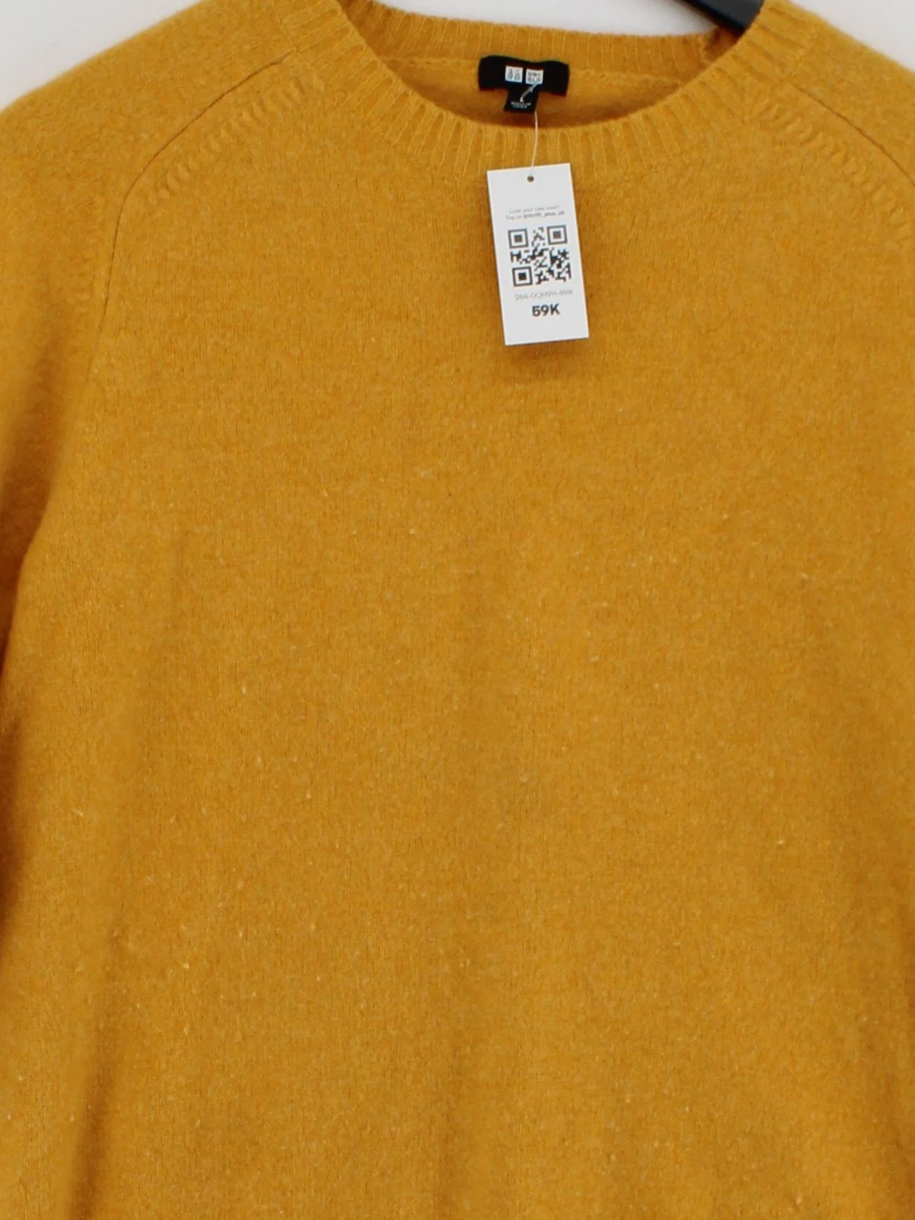 Uniqlo Women's Jumper L Yellow 100% Wool Crew Neck Pullover - Image 3