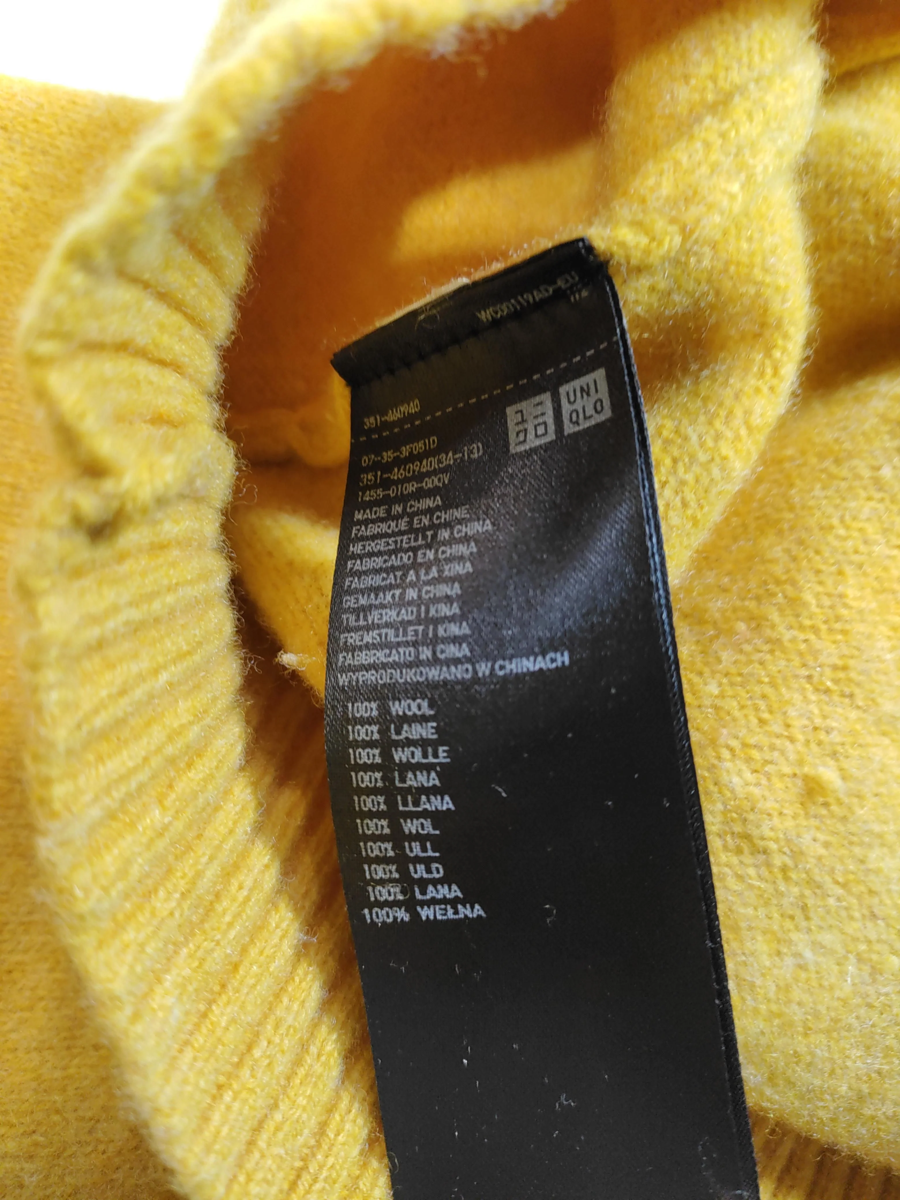 Uniqlo Women's Jumper L Yellow 100% Wool Crew Neck Pullover - Image 7