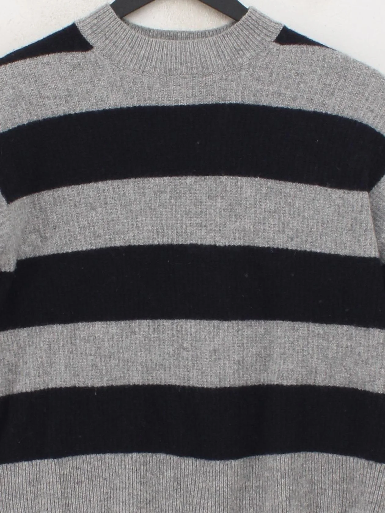 Uniqlo Women's Jumper S Grey Striped 100% Wool Crew Neck Pullover - Image 3
