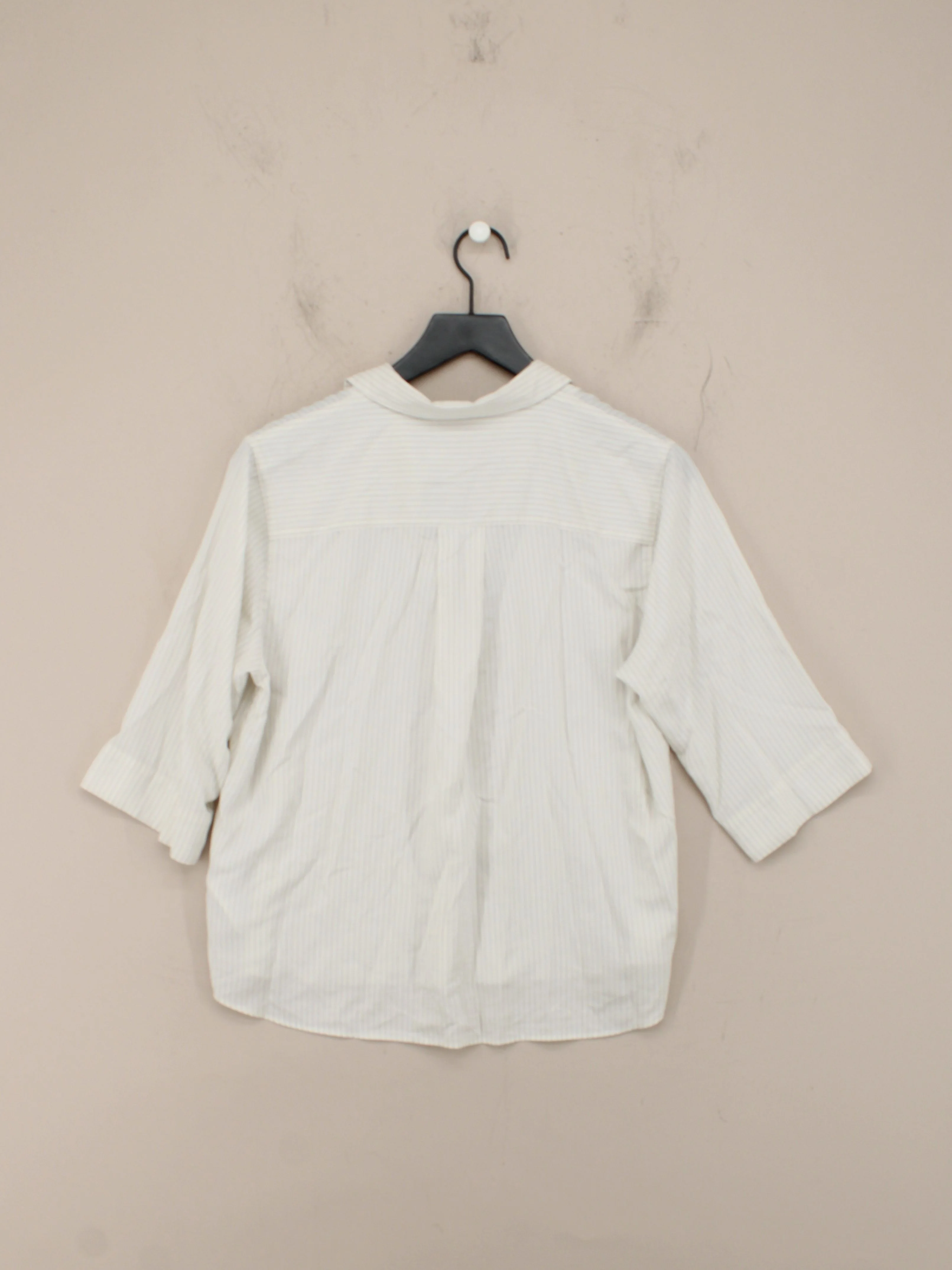 Uniqlo Women's Shirt M White Viscose with Polyester Basic - Image 2