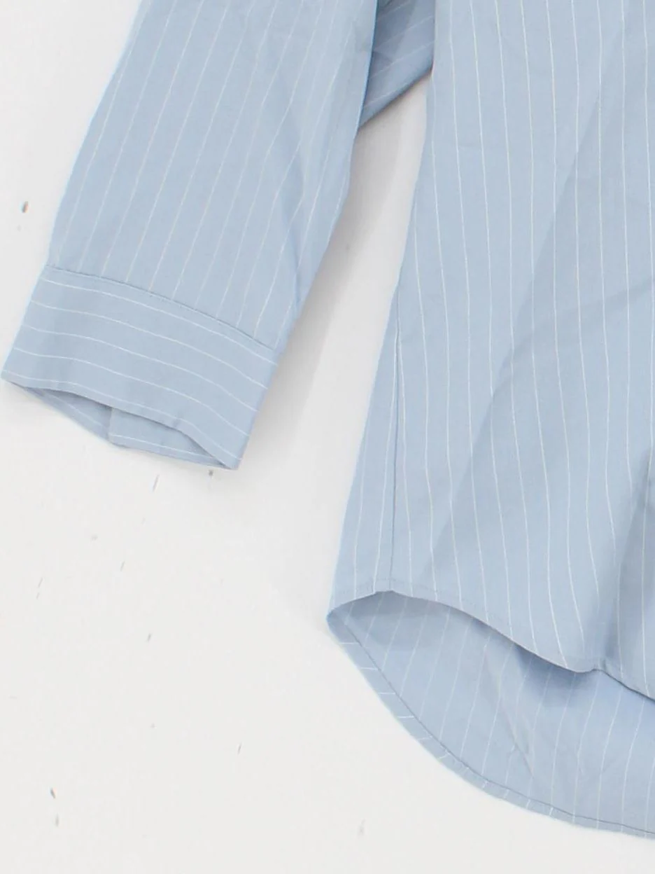 Uniqlo Women's Shirt XS Blue Viscose with Polyester Basic - Image 4