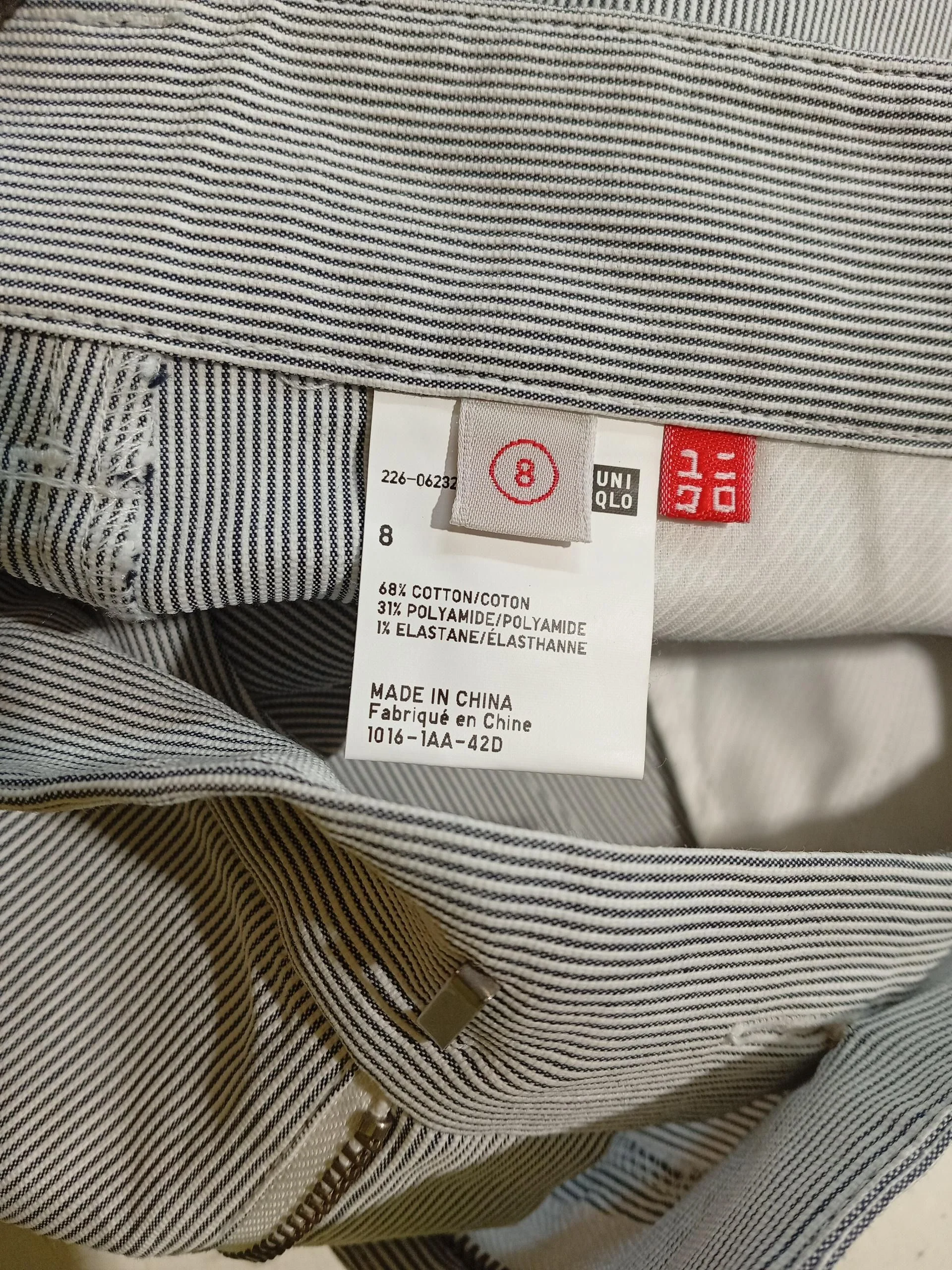Uniqlo Women's Shorts UK 8 White Striped Cotton with Polyamide, Elastane Mom - Image 7