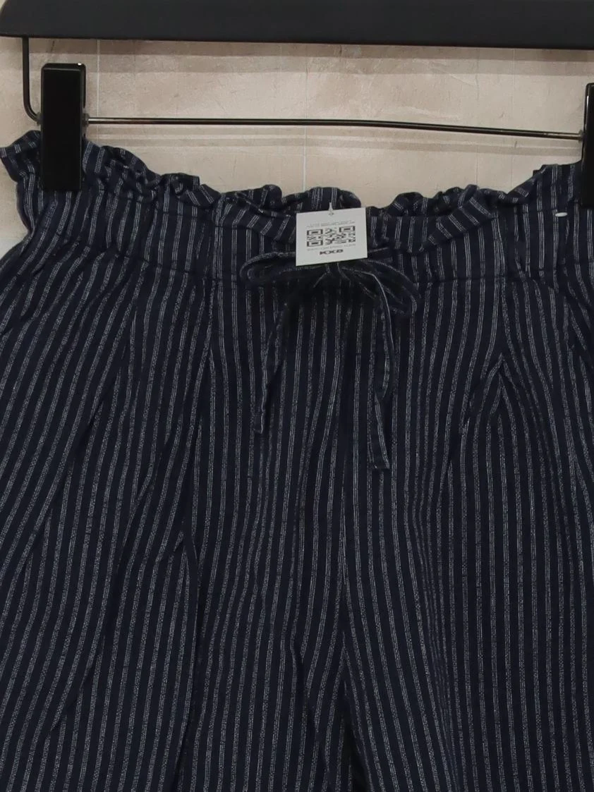 Uniqlo Women's Shorts XS Blue Striped Linen with Cotton Paperbag - Image 3