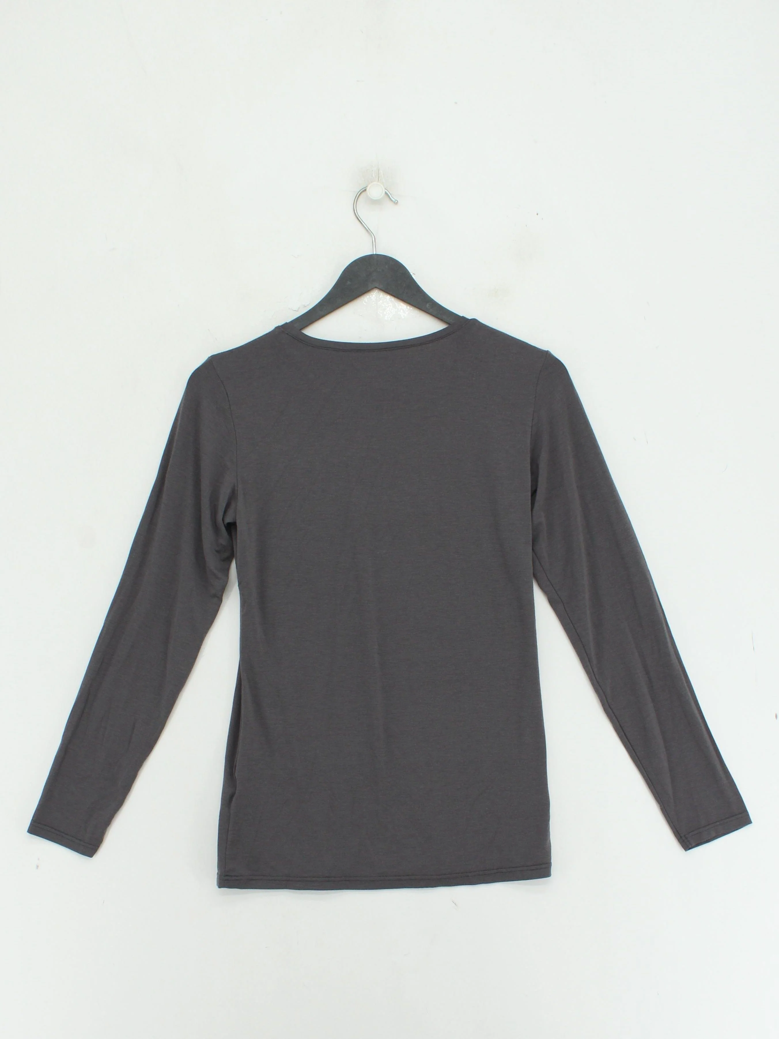 Uniqlo Women's T-Shirt M Grey Polyester with Acrylic, Viscose, Elastane Basic - Image 2