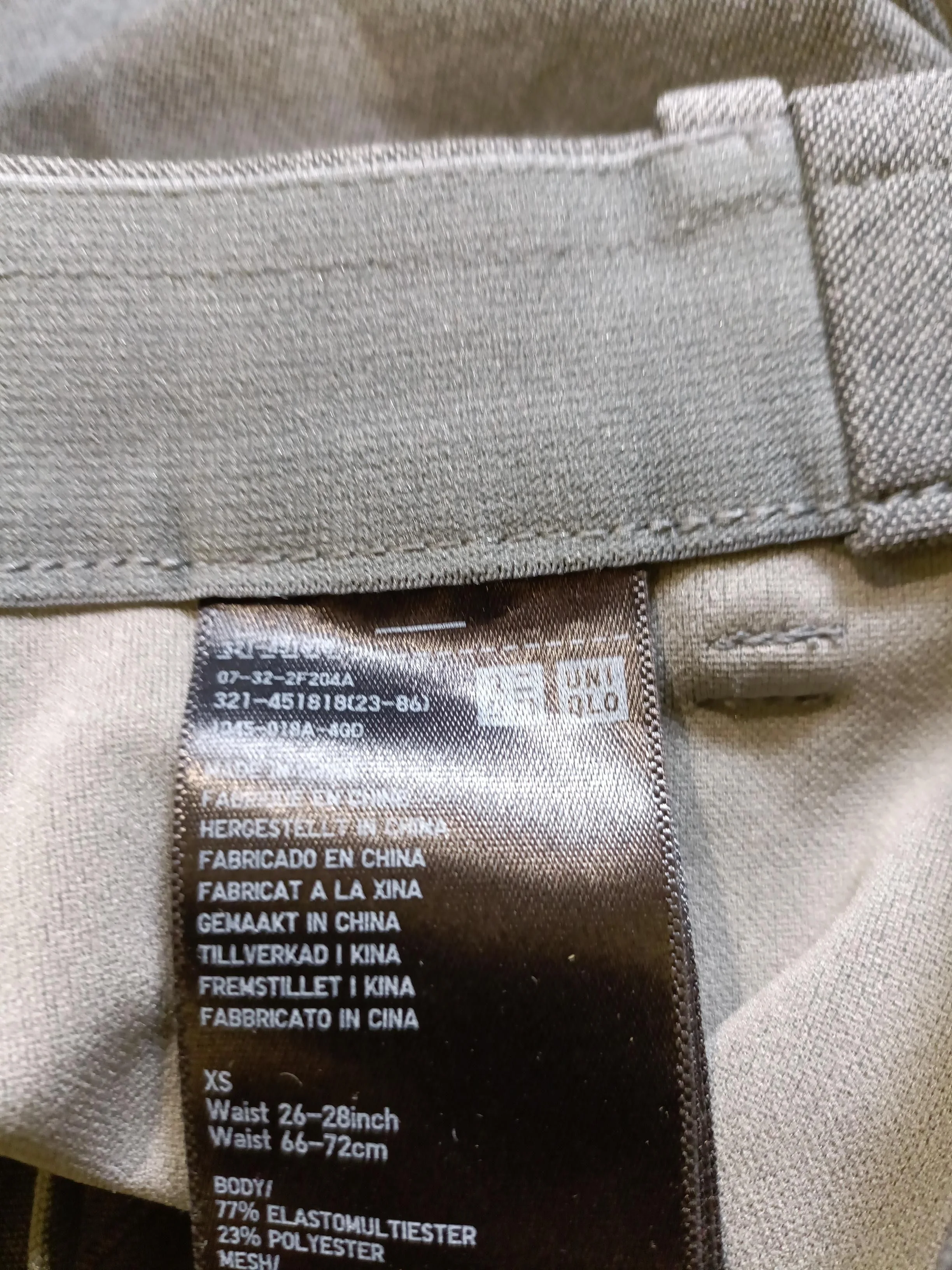 Uniqlo Women's Trousers XS Grey Polyester with Elastane Straight Chino - Image 5