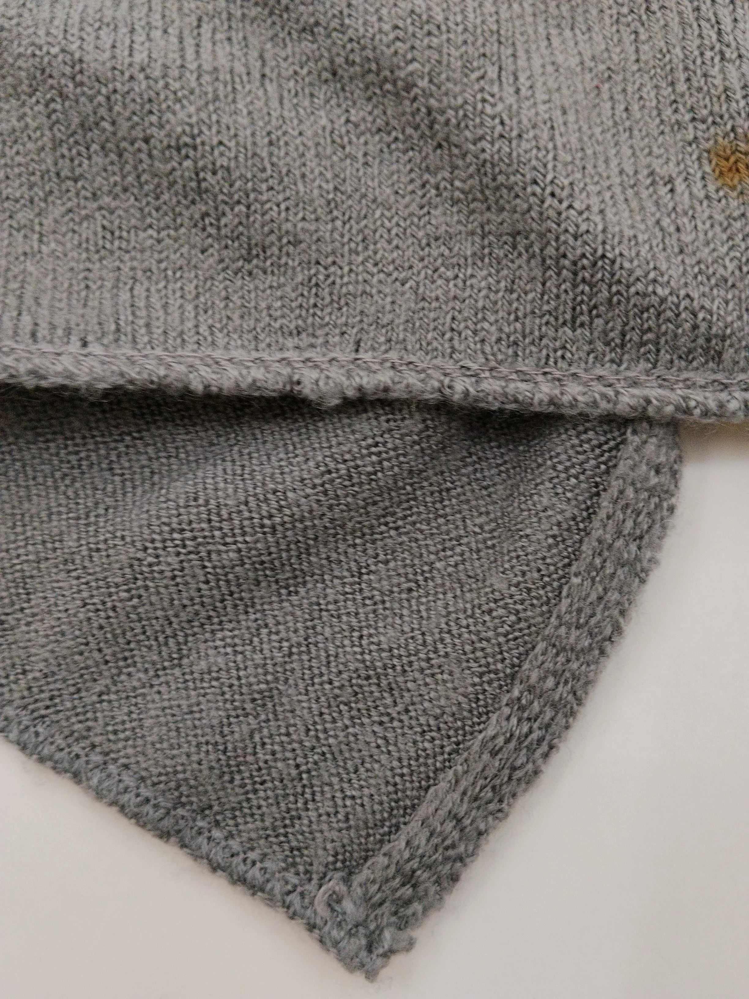 United Colors Of Benetton Men's Scarf Grey 100% Viscose Scarf - Image 4