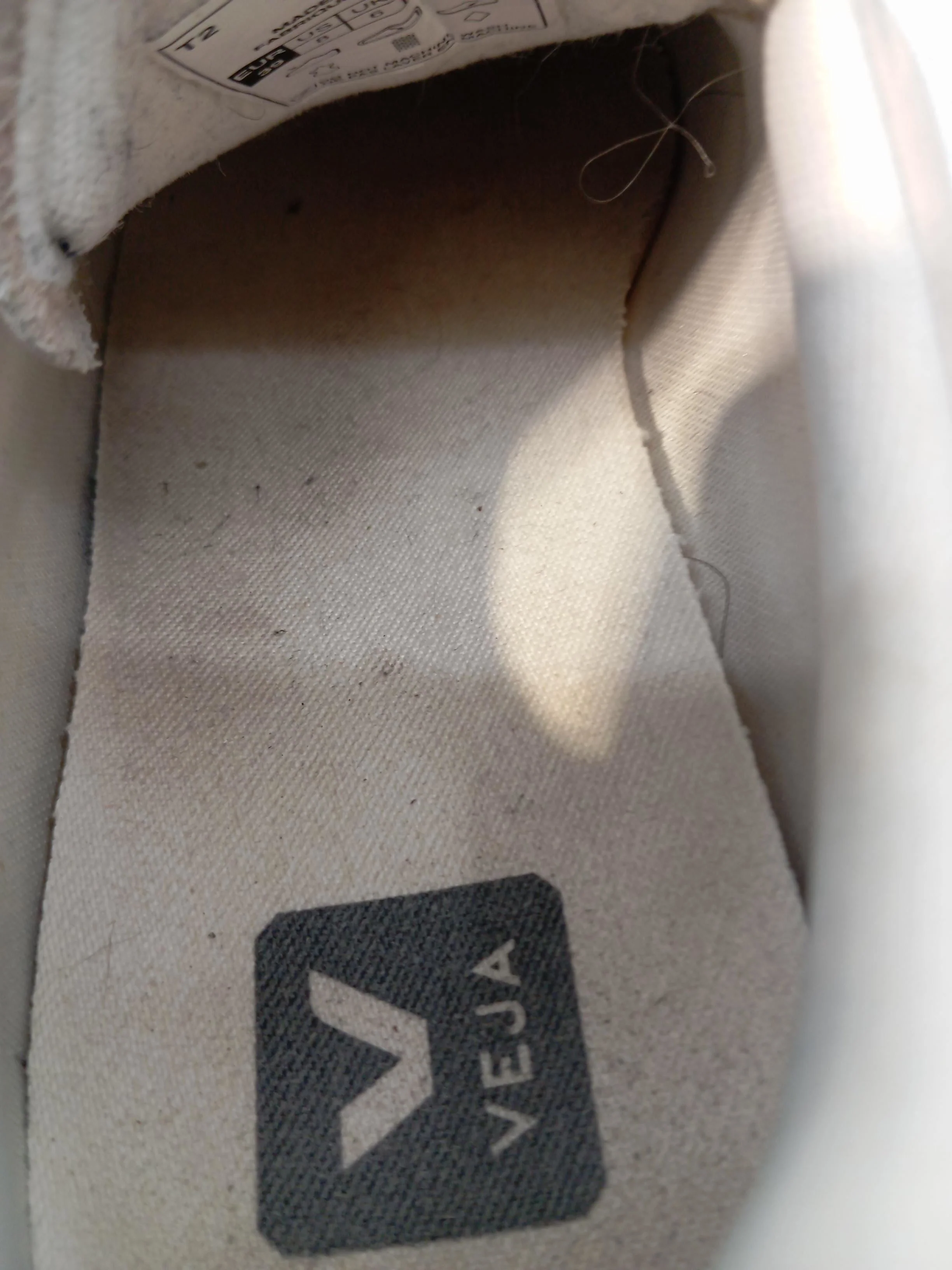 Veja Women's Trainers UK6 EU39 US8 in Cream - Image 6