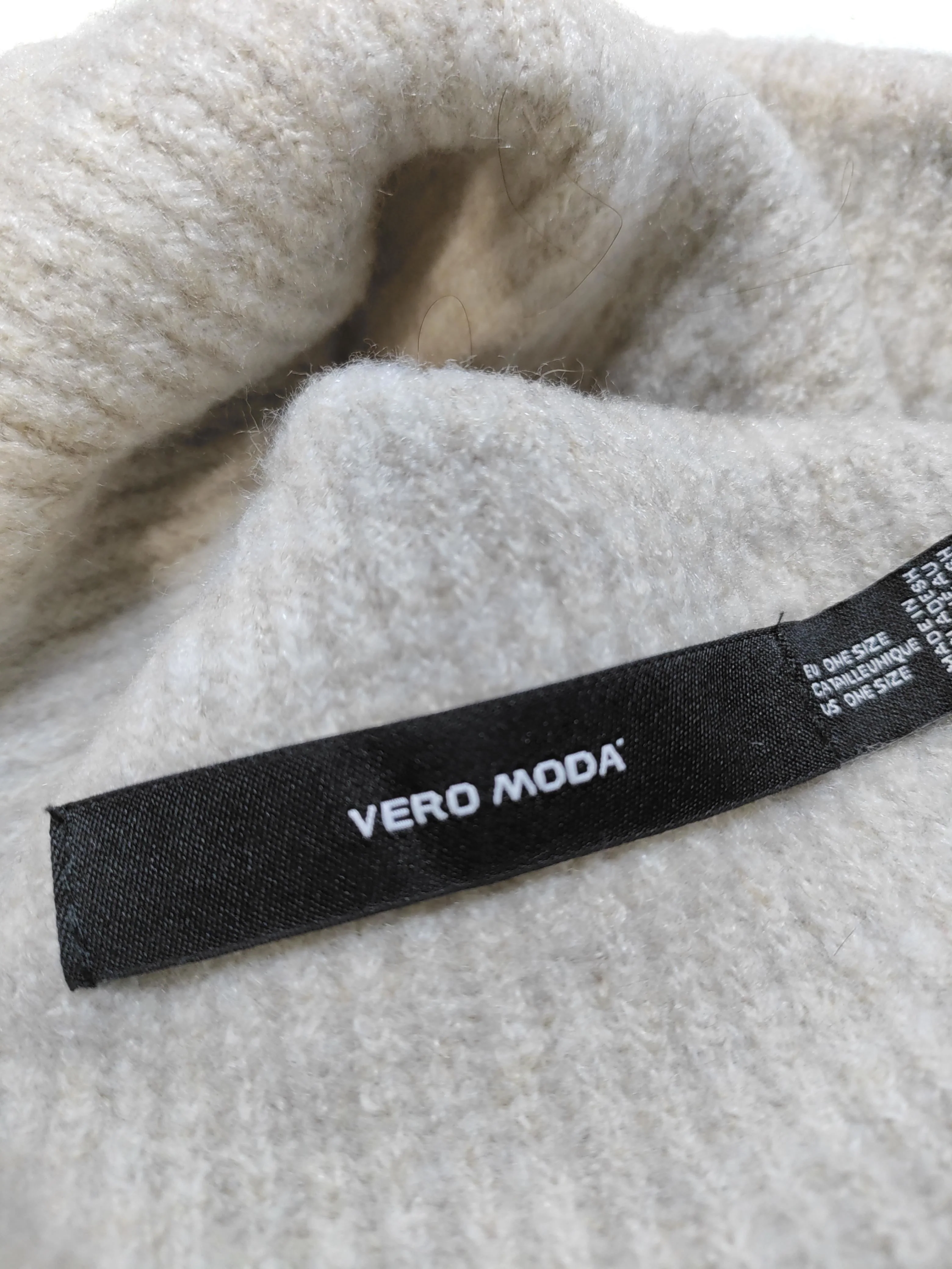 Vero Moda Men's Hat Cream Acrylic with Nylon, Elastane Beanie - Image 5