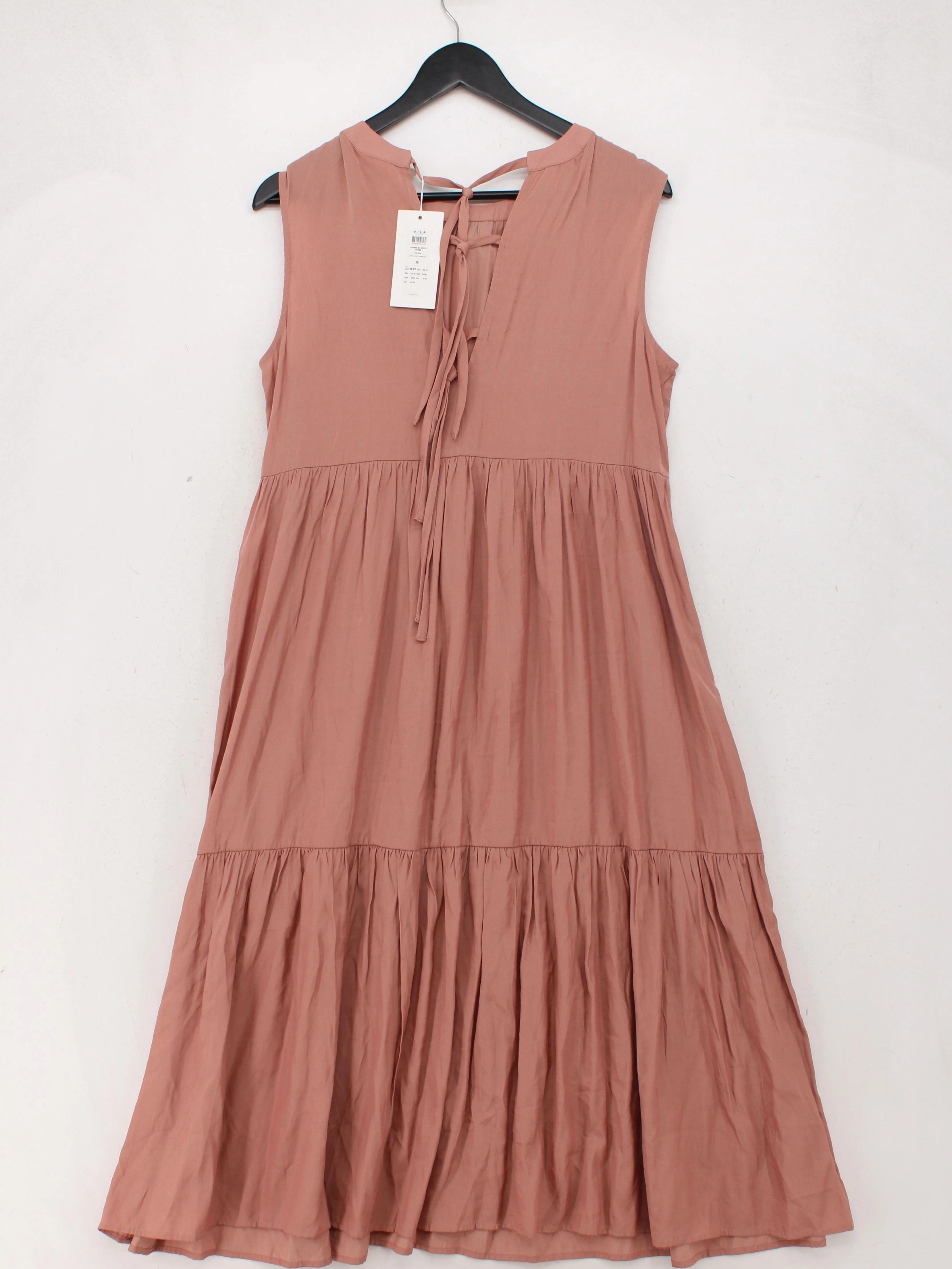 VILA T-Shirt Midi Dress in Pink - Image 2