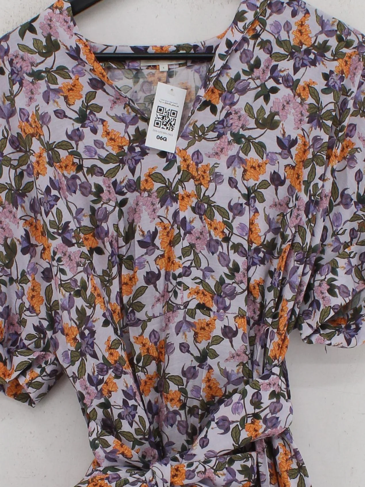 Vince Wrap Midi Dress S in Multi - Image 3